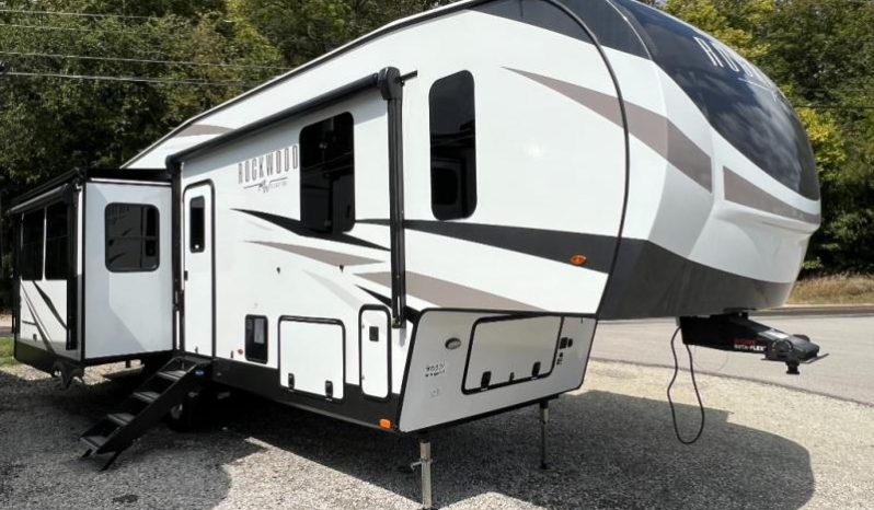 2024 Forest River RV Rockwood Signature 361RL full