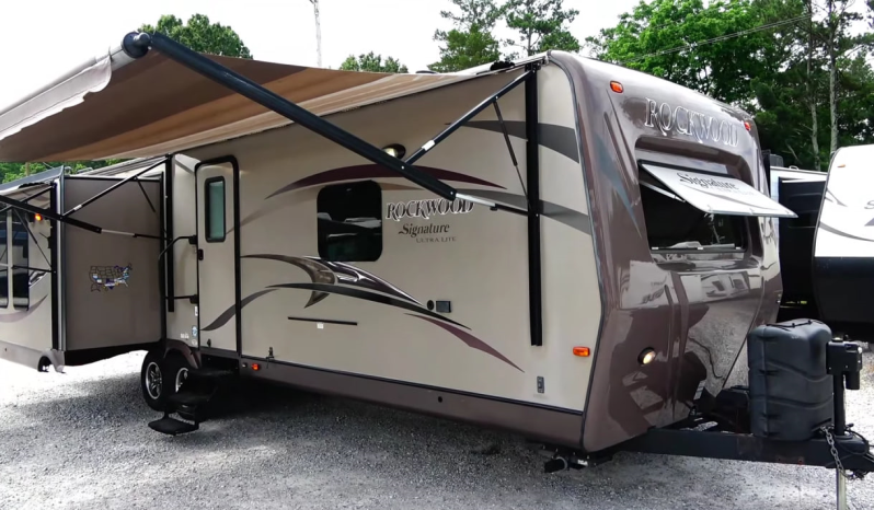 2014 Forest River RV Rockwood Signature Ultra Lite 8329SS full