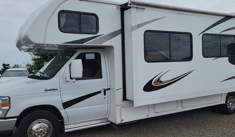 2015 FOREST RIVER SUNSEEKER 3100SS full