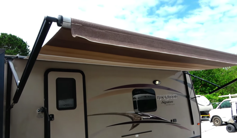 2014 Forest River RV Rockwood Signature Ultra Lite 8329SS full