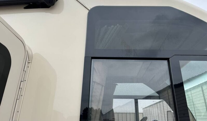 2018 Thor Motor Coach Vegas 25.3 full