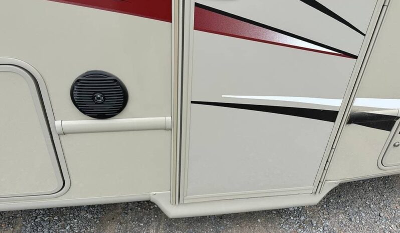 2018 Thor Motor Coach Vegas 25.3 full