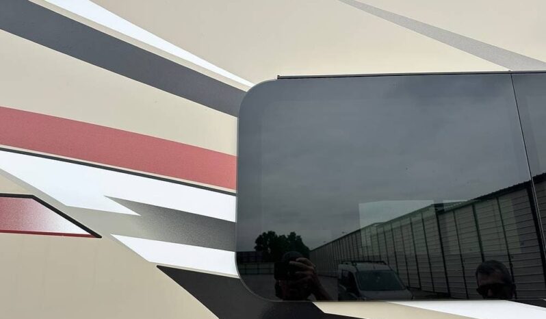 2018 Thor Motor Coach Vegas 25.3 full