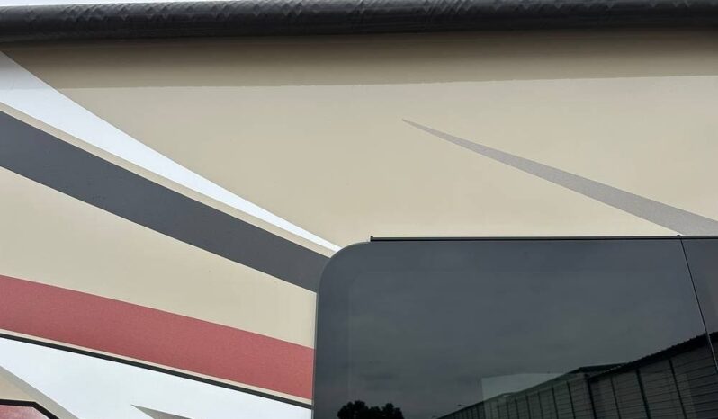 2018 Thor Motor Coach Vegas 25.3 full