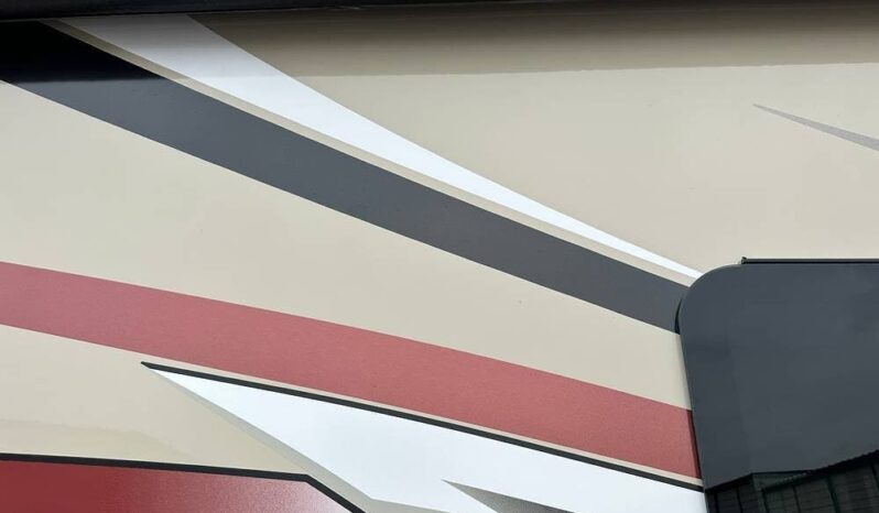 2018 Thor Motor Coach Vegas 25.3 full