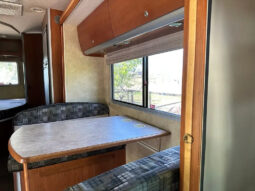 2008 Winnebago View 24J full