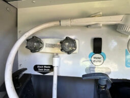 2008 Winnebago View 24J full