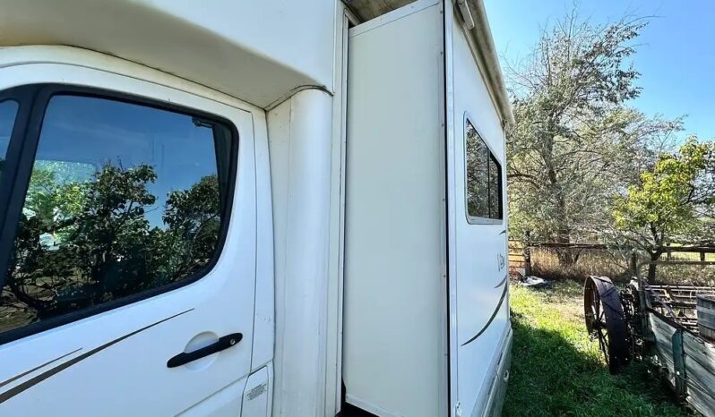 2008 Winnebago View 24J full