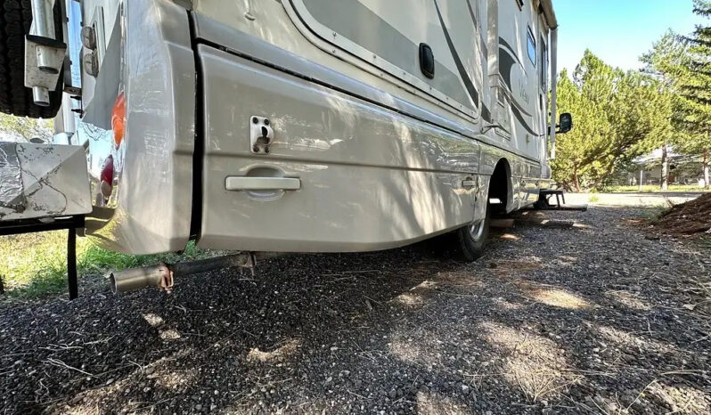 2008 Winnebago View 24J full
