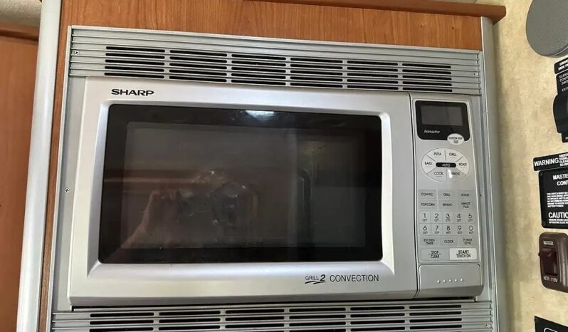 2008 Winnebago View 24J full