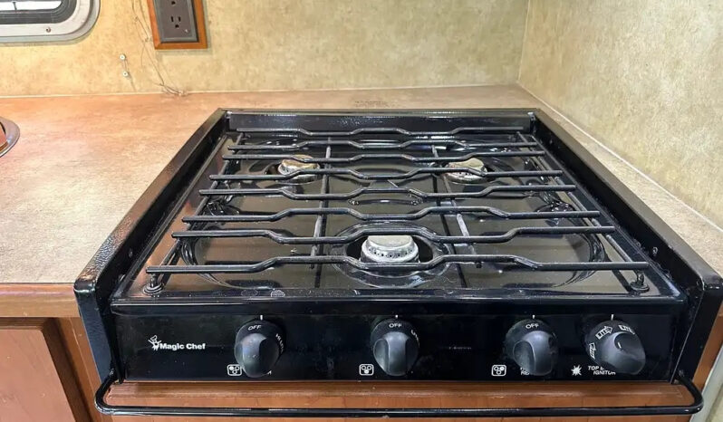 2008 Winnebago View 24J full