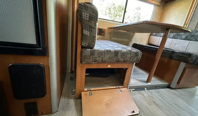 2008 Winnebago View 24J full
