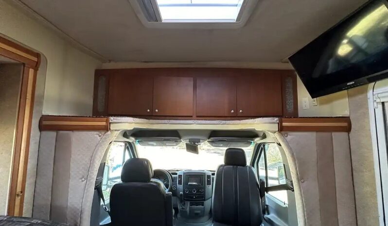 2008 Winnebago View 24J full