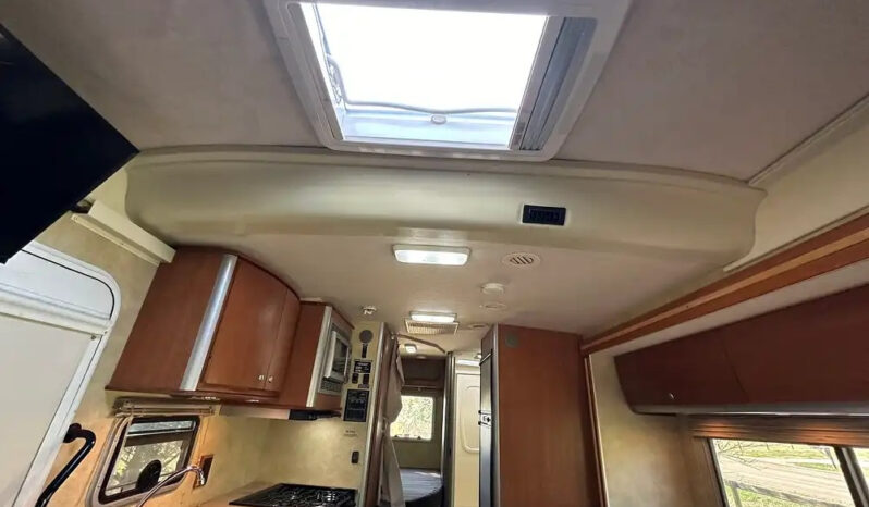 2008 Winnebago View 24J full
