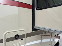 2018 Thor Motor Coach Vegas 25.3 full