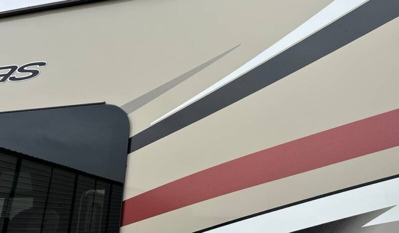 2018 Thor Motor Coach Vegas 25.3 full