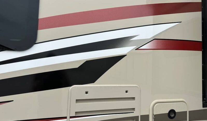 2018 Thor Motor Coach Vegas 25.3 full