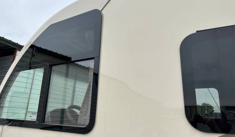 2018 Thor Motor Coach Vegas 25.3 full