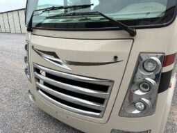 2018 Thor Motor Coach Vegas 25.3 full