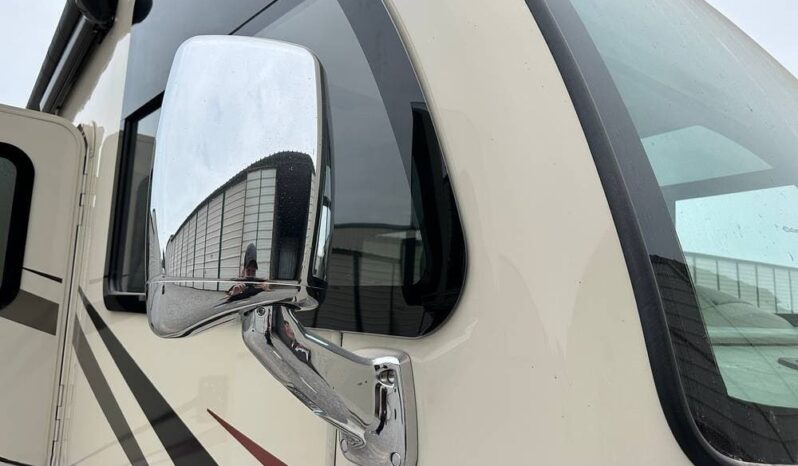 2018 Thor Motor Coach Vegas 25.3 full