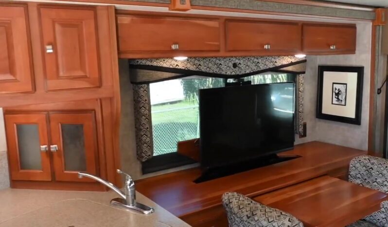 2014 Itasca Sunova 33C full