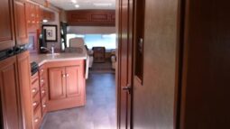 2014 Itasca Sunova 33C full