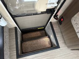 2018 Thor Motor Coach Vegas 25.3 full