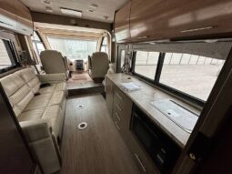 2018 Thor Motor Coach Vegas 25.3 full