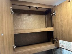 2018 Thor Motor Coach Vegas 25.3 full