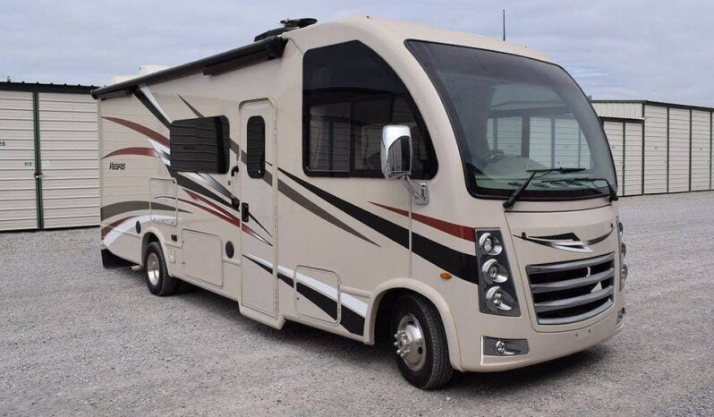 2018 Thor Motor Coach Vegas 25.3 full