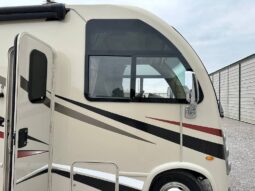 2018 Thor Motor Coach Vegas 25.3 full