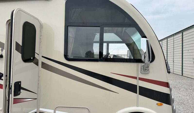 2018 Thor Motor Coach Vegas 25.3 full