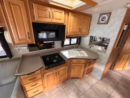 2006 Monaco Knight 40DFD full