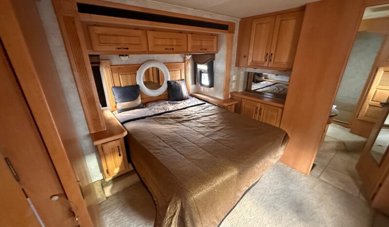 2006 Monaco Knight 40DFD full