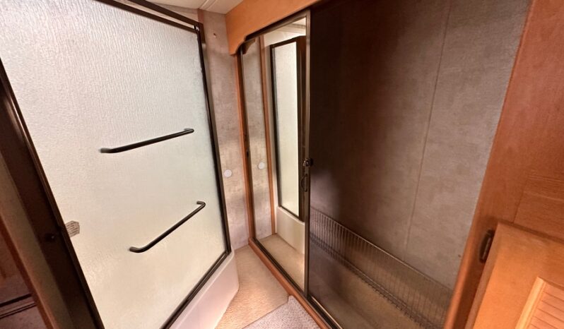 2006 Monaco Knight 40DFD full